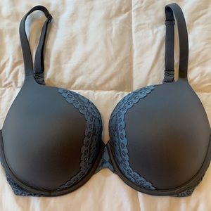 Victoria’s Secret Body By Victoria Perfect Shape Bra. Size 36DD/F80